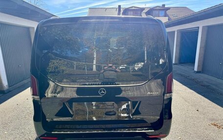 Mercedes-Benz V-Класс, 2025 год, 14 990 000 рублей, 6 фотография