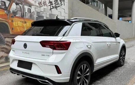 Volkswagen T-Roc I, 2022 год, 1 430 000 рублей, 4 фотография