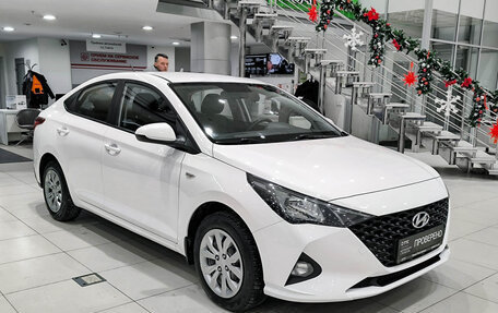 Hyundai Solaris II рестайлинг, 2022 год, 1 450 000 рублей, 3 фотография