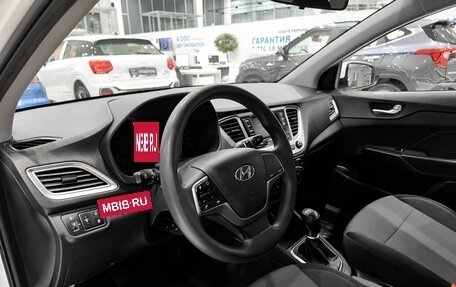 Hyundai Solaris II рестайлинг, 2022 год, 1 450 000 рублей, 20 фотография