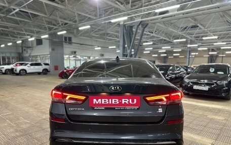 KIA Optima IV, 2019 год, 2 290 000 рублей, 6 фотография