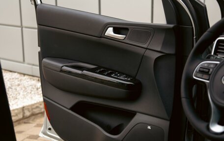 KIA Sportage IV рестайлинг, 2018 год, 1 795 000 рублей, 12 фотография