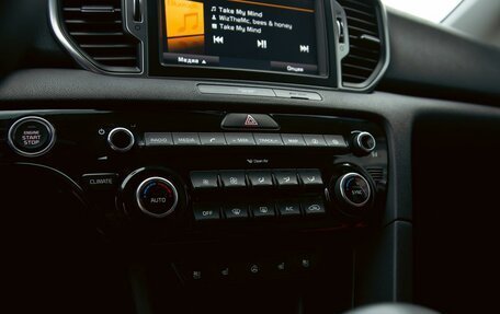 KIA Sportage IV рестайлинг, 2018 год, 1 795 000 рублей, 15 фотография