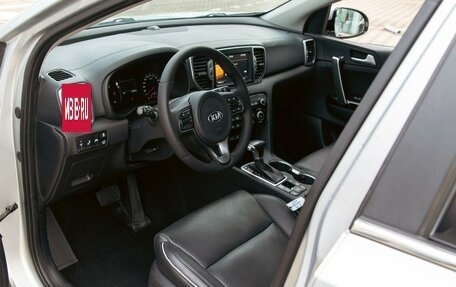 KIA Sportage IV рестайлинг, 2018 год, 1 795 000 рублей, 13 фотография