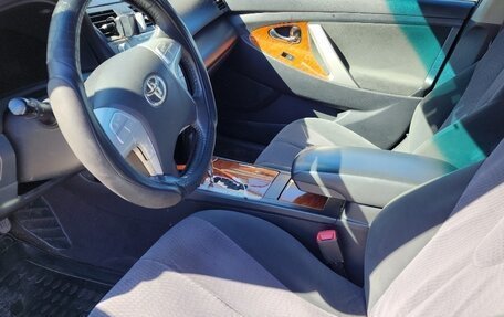 Toyota Camry, 2010 год, 1 090 000 рублей, 4 фотография