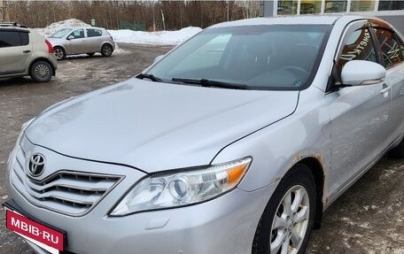Toyota Camry, 2010 год, 1 090 000 рублей, 2 фотография