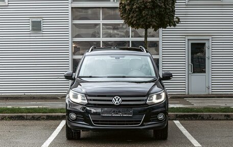 Volkswagen Tiguan I, 2015 год, 1 335 000 рублей, 2 фотография