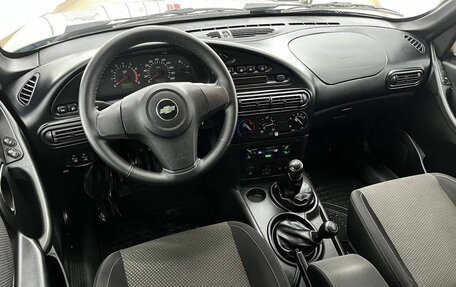 Chevrolet Niva I рестайлинг, 2017 год, 798 000 рублей, 12 фотография