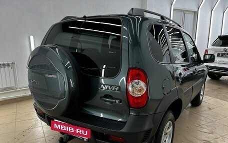 Chevrolet Niva I рестайлинг, 2017 год, 798 000 рублей, 4 фотография