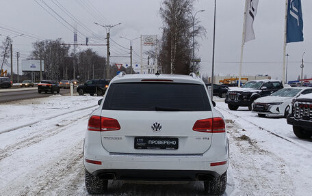 Volkswagen Touareg III, 2013 год, 1 880 000 рублей, 10 фотография