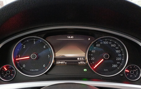 Volkswagen Touareg III, 2013 год, 1 880 000 рублей, 17 фотография