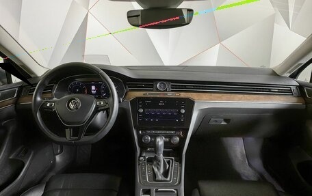 Volkswagen Passat B8 рестайлинг, 2018 год, 2 555 000 рублей, 12 фотография