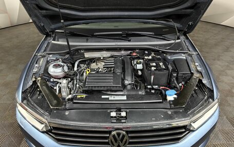 Volkswagen Passat B8 рестайлинг, 2018 год, 2 555 000 рублей, 19 фотография