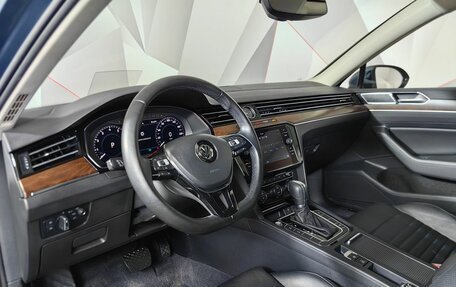 Volkswagen Passat B8 рестайлинг, 2018 год, 2 555 000 рублей, 16 фотография