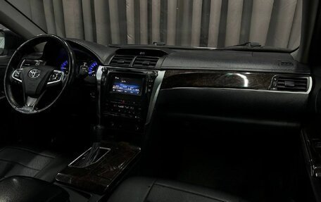 Toyota Camry, 2017 год, 1 499 999 рублей, 10 фотография