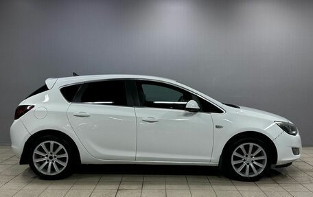 Opel Astra J, 2010 год, 550 000 рублей, 4 фотография