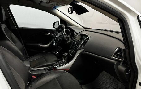 Opel Astra J, 2010 год, 550 000 рублей, 11 фотография