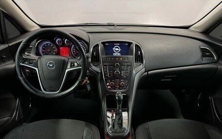 Opel Astra J, 2010 год, 550 000 рублей, 10 фотография