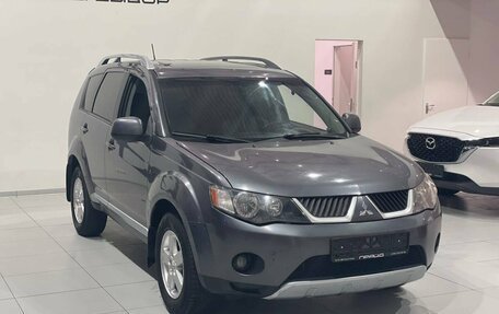 Mitsubishi Outlander III рестайлинг 3, 2008 год, 999 900 рублей, 4 фотография