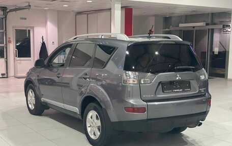 Mitsubishi Outlander III рестайлинг 3, 2008 год, 999 900 рублей, 7 фотография