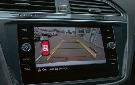 Volkswagen Tiguan II, 2019 год, 2 095 000 рублей, 14 фотография