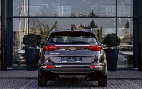 KIA Sportage IV рестайлинг, 2018 год, 1 895 000 рублей, 5 фотография