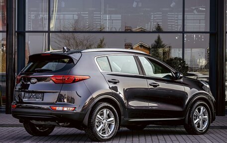 KIA Sportage IV рестайлинг, 2018 год, 1 895 000 рублей, 6 фотография