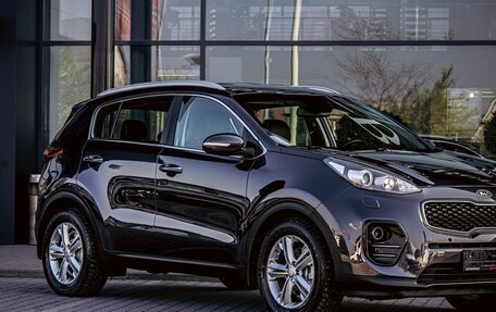 KIA Sportage IV рестайлинг, 2018 год, 1 895 000 рублей, 7 фотография