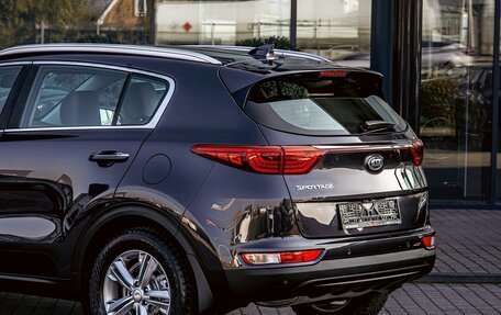 KIA Sportage IV рестайлинг, 2018 год, 1 895 000 рублей, 10 фотография