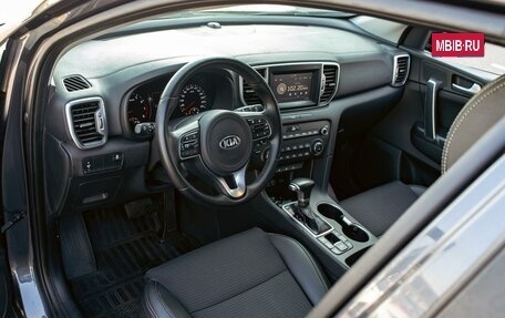 KIA Sportage IV рестайлинг, 2018 год, 1 895 000 рублей, 13 фотография