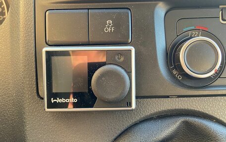 Volkswagen Transporter T5 рестайлинг, 2010 год, 1 390 000 рублей, 8 фотография