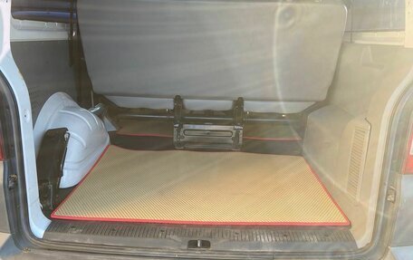 Volkswagen Transporter T5 рестайлинг, 2010 год, 1 390 000 рублей, 9 фотография