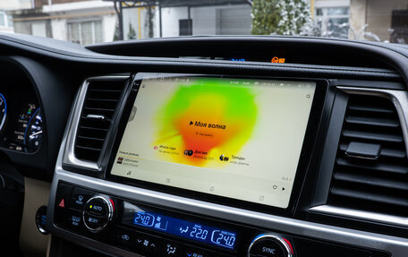 Toyota Highlander III, 2014 год, 2 700 000 рублей, 15 фотография