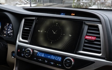 Toyota Highlander III, 2014 год, 2 700 000 рублей, 10 фотография