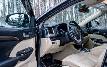 Toyota Highlander III, 2014 год, 2 700 000 рублей, 19 фотография