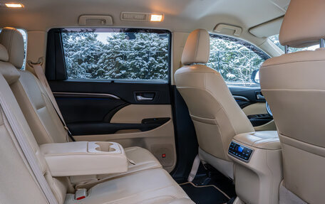 Toyota Highlander III, 2014 год, 2 700 000 рублей, 25 фотография