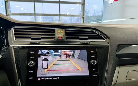 Volkswagen Tiguan II, 2019 год, 3 295 000 рублей, 17 фотография