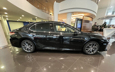 Toyota Camry, 2023 год, 3 796 000 рублей, 4 фотография