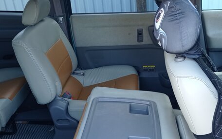 Nissan Serena II, 2000 год, 800 000 рублей, 4 фотография