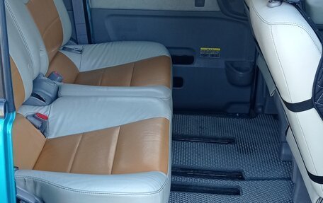 Nissan Serena II, 2000 год, 800 000 рублей, 6 фотография