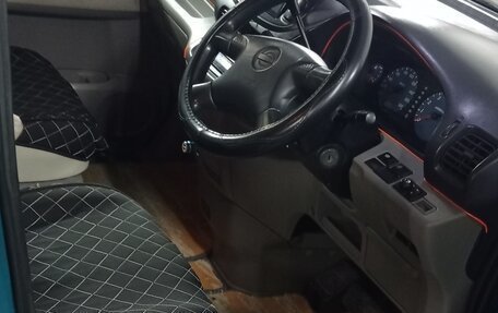 Nissan Serena II, 2000 год, 800 000 рублей, 11 фотография