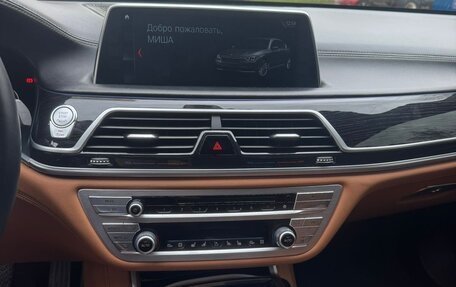 BMW 7 серия, 2017 год, 3 690 000 рублей, 14 фотография