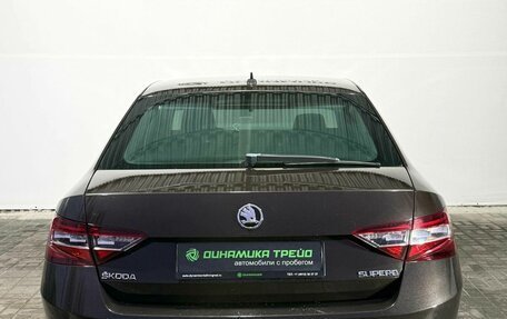 Skoda Superb III рестайлинг, 2016 год, 2 080 000 рублей, 4 фотография