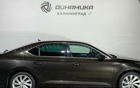 Skoda Superb III рестайлинг, 2016 год, 2 080 000 рублей, 6 фотография