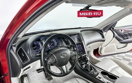 Infiniti Q50 I рестайлинг, 2015 год, 1 648 000 рублей, 19 фотография