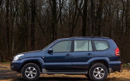 Toyota Land Cruiser Prado 120 рестайлинг, 2004 год, 2 100 000 рублей, 14 фотография