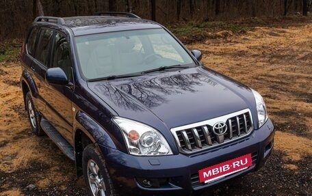 Toyota Land Cruiser Prado 120 рестайлинг, 2004 год, 2 100 000 рублей, 7 фотография