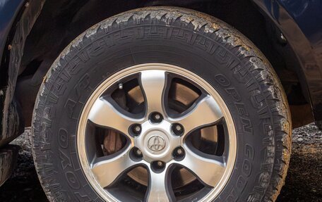 Toyota Land Cruiser Prado 120 рестайлинг, 2004 год, 2 100 000 рублей, 19 фотография