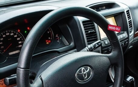 Toyota Land Cruiser Prado 120 рестайлинг, 2004 год, 2 100 000 рублей, 26 фотография