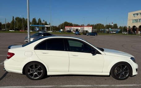 Mercedes-Benz C-Класс, 2011 год, 1 350 000 рублей, 5 фотография